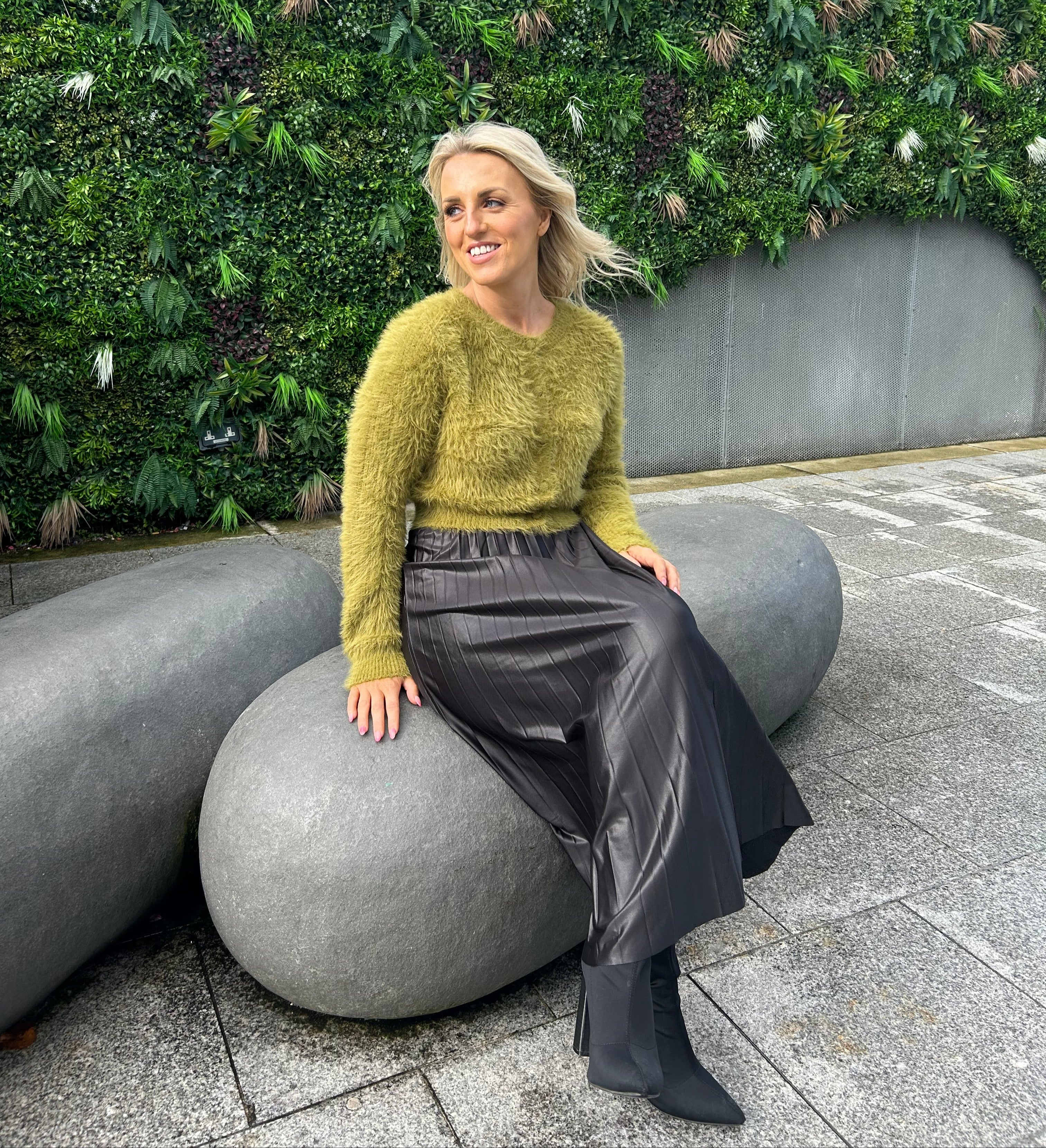 VIREGINA Knit Cardigan - Green Moss